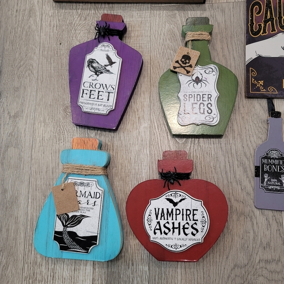 Halloween potion decorations. Wooden potion wooden signs. Witch hocus pocus - Picture 6 of 6